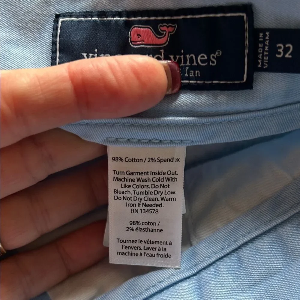 Vineyard vines Light Blue Men's Shorts Men size 32 used 1 x impeccable